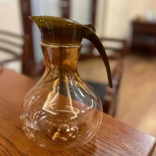 apple Shai jug