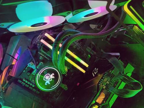 gaming pc ryzen 3700x with msi x570