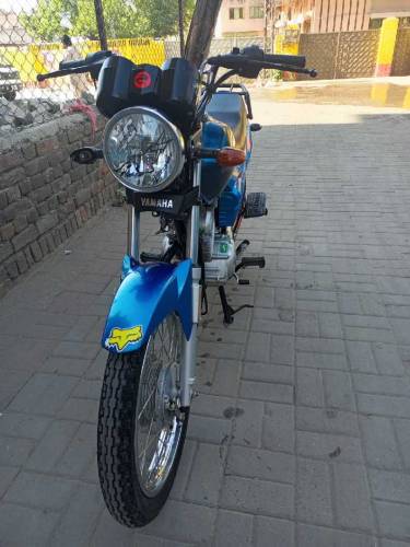 Yamaha ybz 125 in blue color 