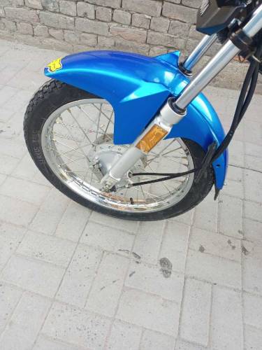 Yamaha ybz 125 in blue color 