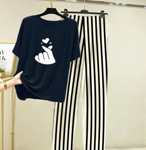 2 peace stiched woen nightwear 