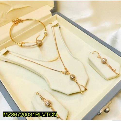 Delicate Pendant Set