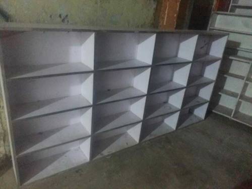 Wodden Racks For Sale Urgent Base in Ghulam Muhammad Abad Faisalabad 