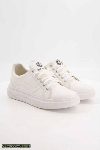 shoes very nice quality and colour is white 🤍