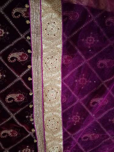 Mehndi bridal dress is lehnga 