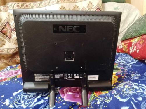 urgent sell monitor 19inches