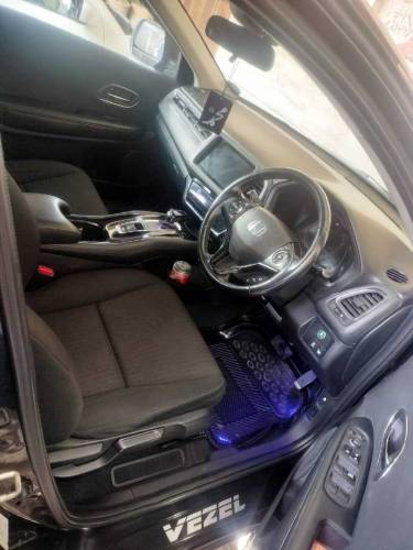 honda vezel 14/17
