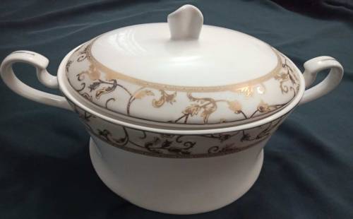 Royal Golden dinner set 72 PCs 