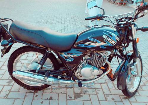 GS 150 SE Suzuki