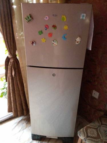 Refrigerator Haier in good running condition 