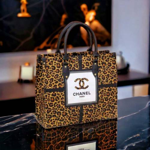 Ladies Chanel Hand Bag
