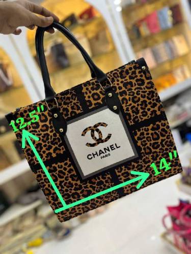 Ladies Chanel Hand Bag