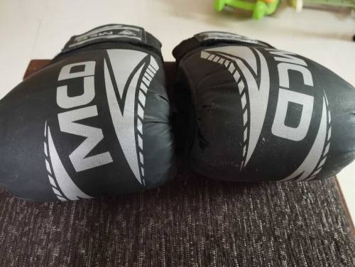 mcd punching bag black set