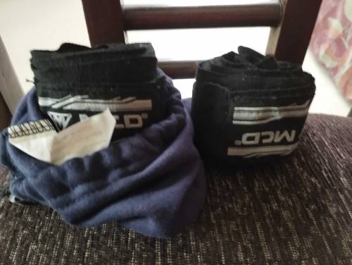 mcd punching bag black set