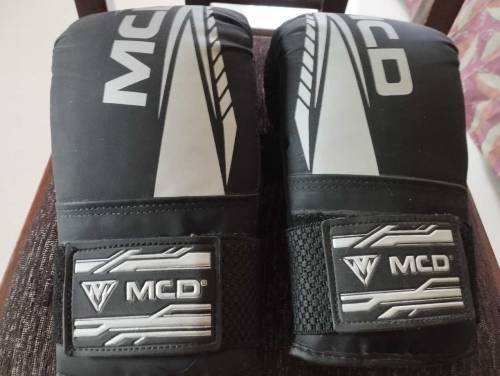 mcd punching bag black set