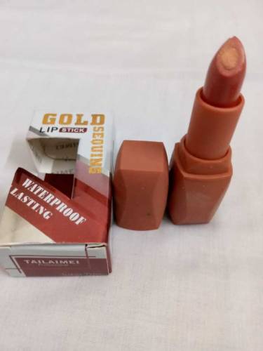 high coverage gold lipstick 
