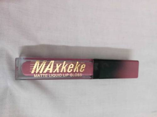 Matt lipgloss long lasting coverage 
