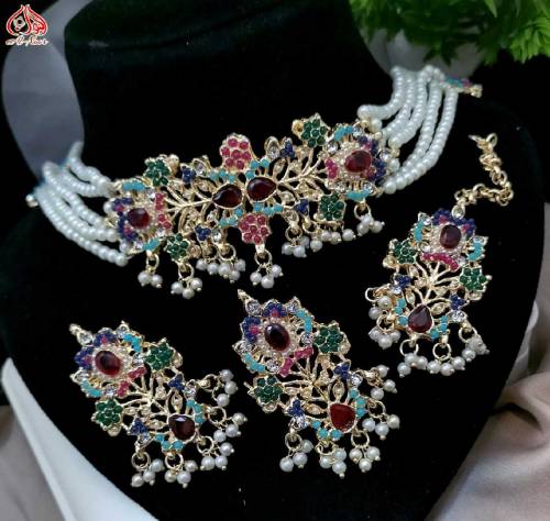 Nawratan Fine Quality Choker Set