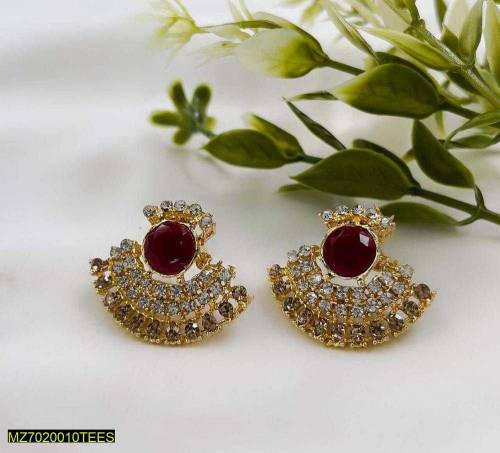 Traditional stones design Studs