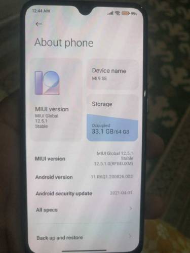 MI 9SE
