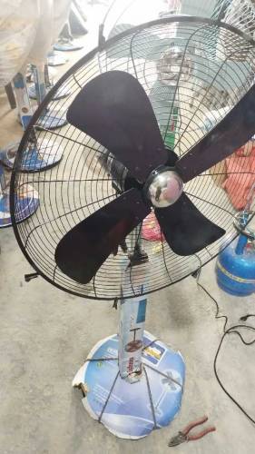 pedestal fan