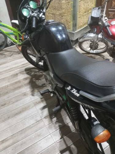 Yamaha ybr good hy.urgent sail krna hy