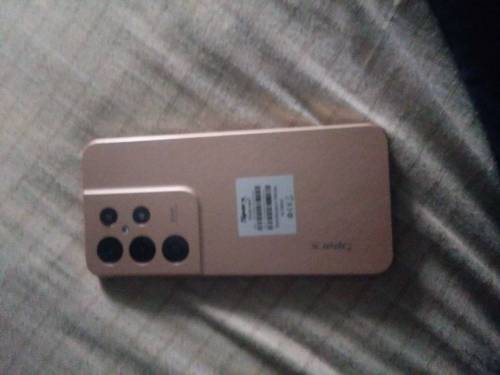 sparx neon x 4/128 condition 10/10 9 month company warranty