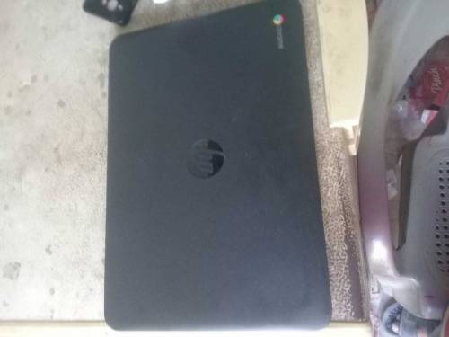 Chrome book  with Windows 10 electronic
