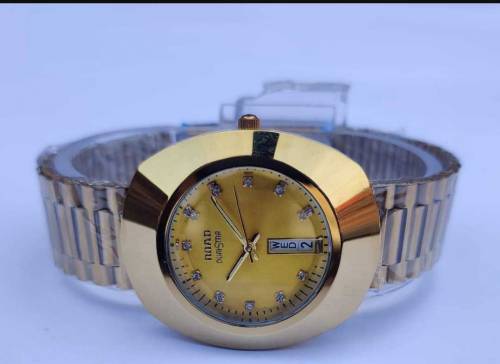 Men'sFormal analouge watch.