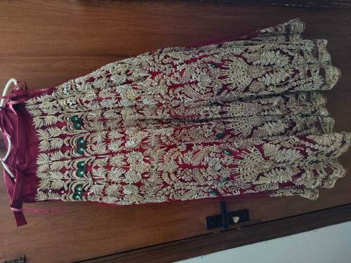 Barat = Blouse+Lehnga+Dupatta+Rukhsati Dupatta+Jewelry+Pouch