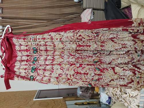 Barat = Blouse+Lehnga+Dupatta+Rukhsati Dupatta+Jewelry+Pouch