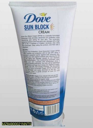 •  Material: Cream•  Texture: Smooth•  Skin Types: Normal Skin•  Produ
