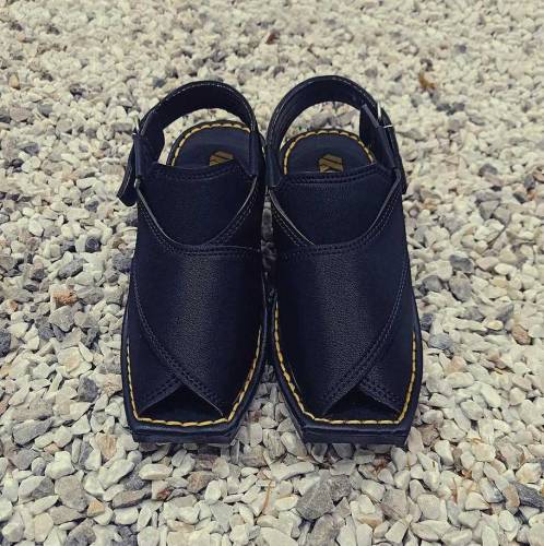 Men's handmade new Peshawari chappal black 