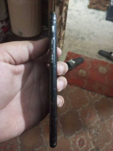 iphone 7 all ok  memory 32 gb all ok set no fualt 78 battery. health 
