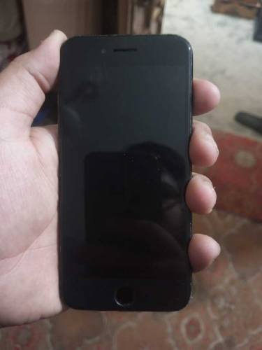 iphone 7 all ok  memory 32 gb all ok set no fualt 78 battery. health 