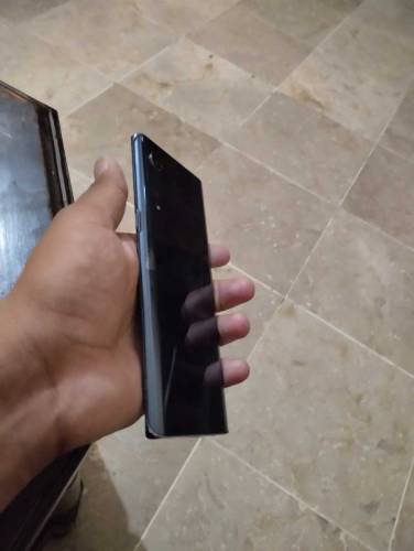 selling my lg velvet 5g non pta 