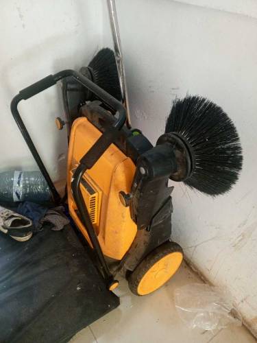 menual Sweeping Machine 