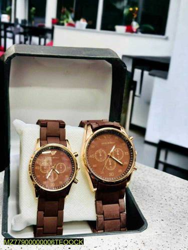 couple watch
