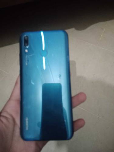 HuAwei y9