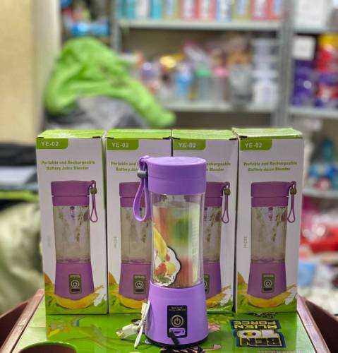 Portable blender/ Personal Juice Blender