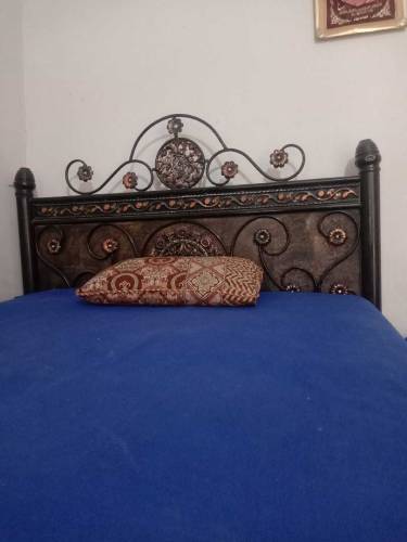 Asdalam o Alaikom,Dear members,Isell a double bed in a great deal. 