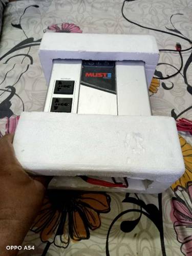 Hybrid solar inverter 