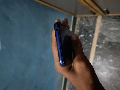 good luck phone colour blue 
