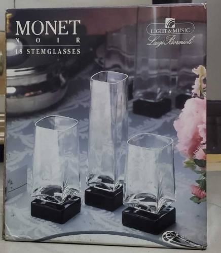 Monet Nior 18 Stemglasses