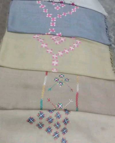 LADIES HAND MADE WOOL SHAWLS