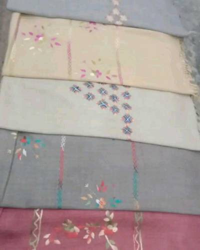 LADIES HAND MADE WOOL SHAWLS