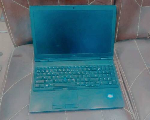 dell 5590 latitude 