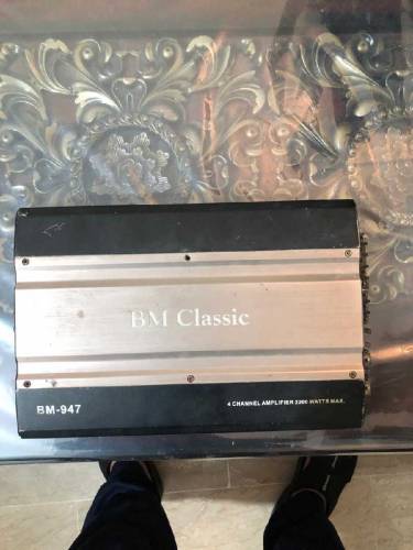 BM-CLASSIC 947 2200W AMPLIFIER