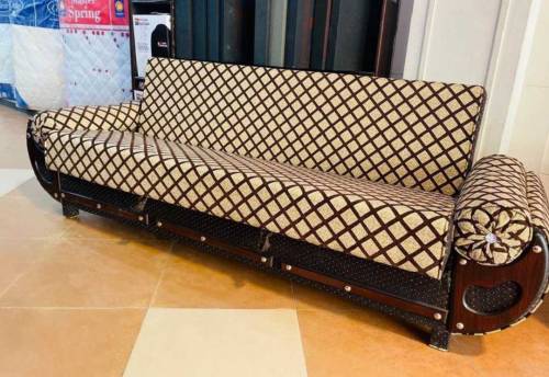 Sofa cumbed 
