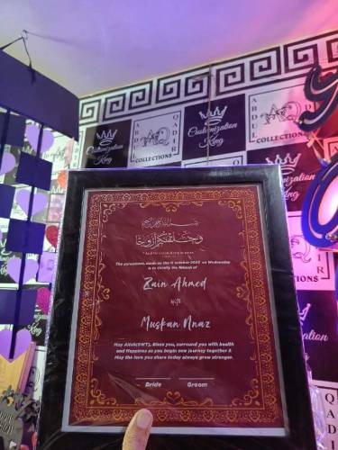   Free delivery Customized picture frame